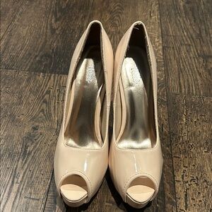 Charlotte Russe Nude/Beige Patent Platform Peep-Toe Y2K Heels